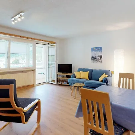 Ova Cotschna 705 Apartment